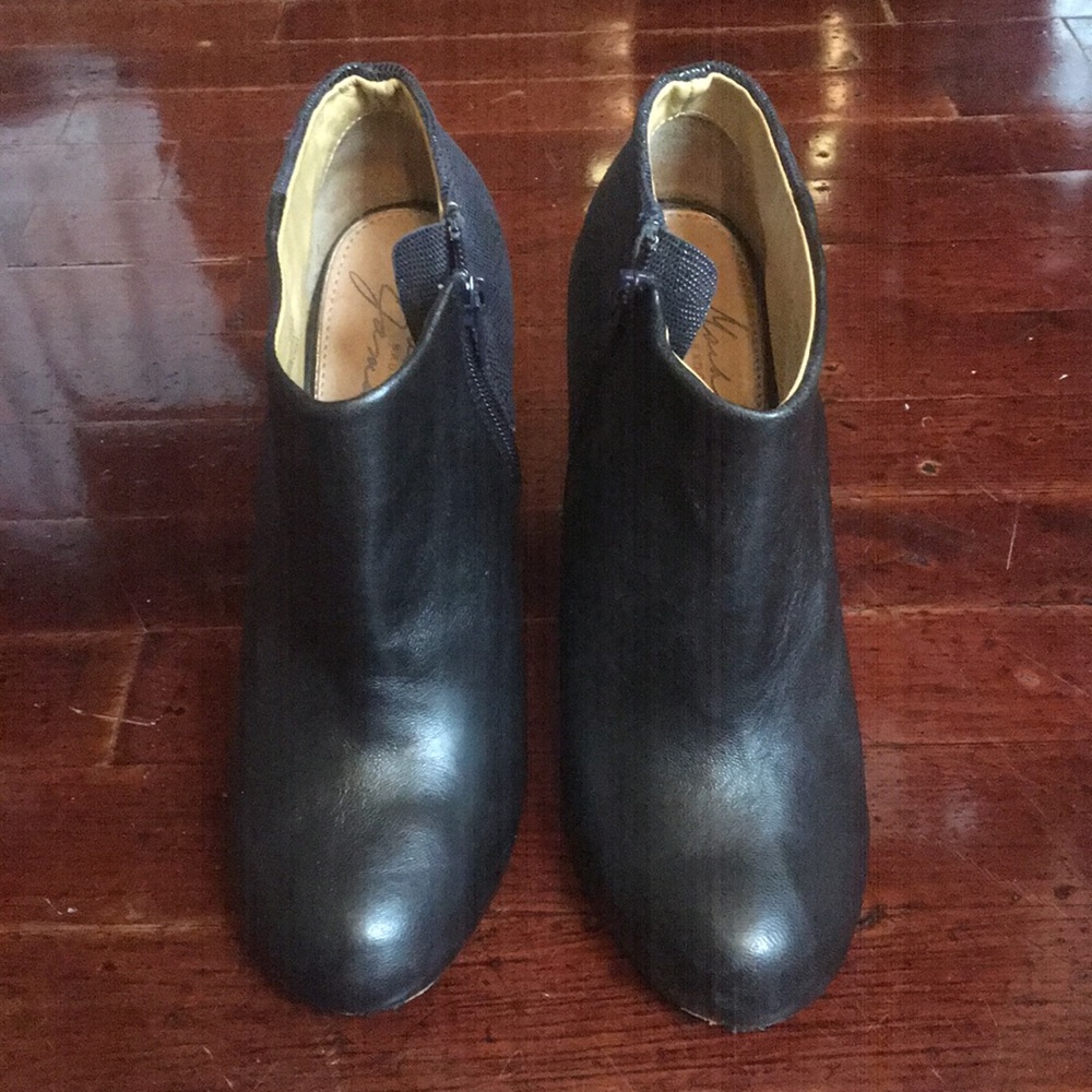 Badgley Mischka Two-Toned Leather Ankle Booties